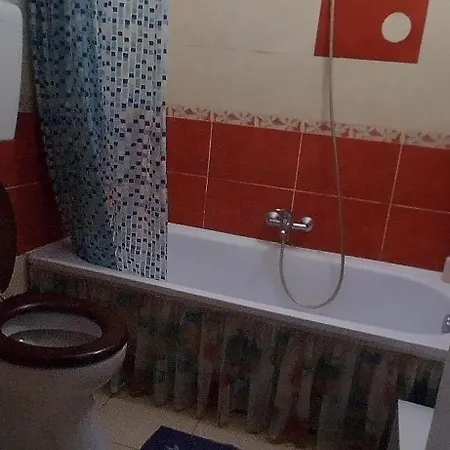 Excellent Location Apartment